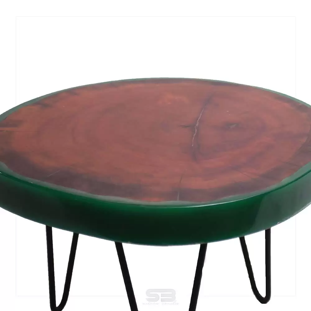 Mesa Resinada de Centro/ Cabeceira KIEV - Madeira Maciça e Pés de ferro Diâmetro 50 CM