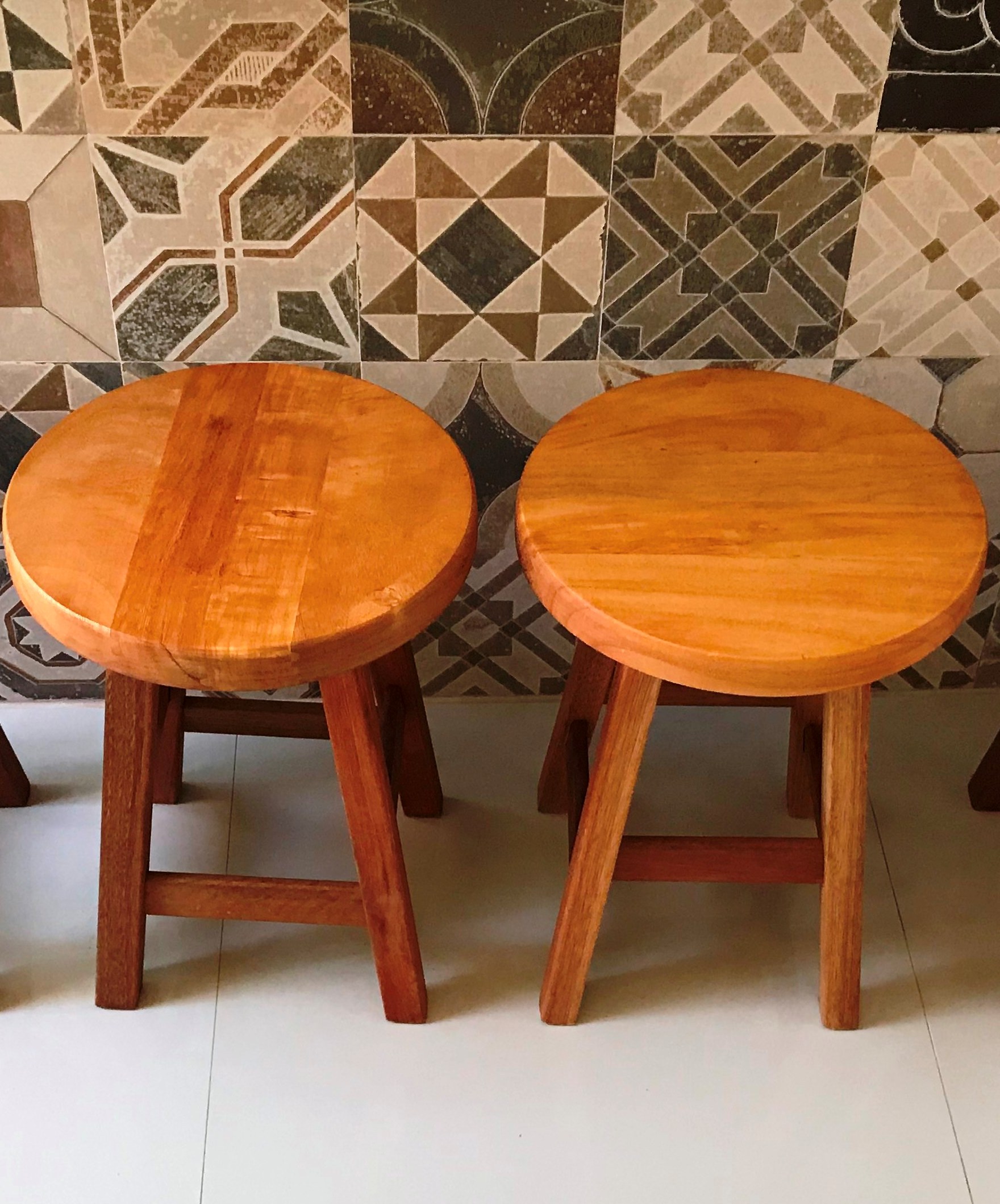 Kit 2 Banqueta  Baixa alt.45 cm em Madeira Maciça