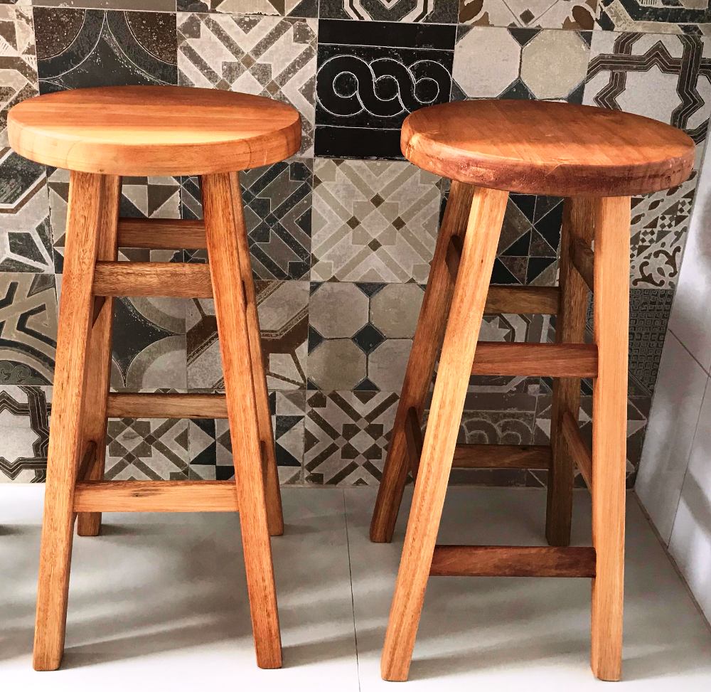 Kit 2 Banqueta Alta alt.72 cm em Madeira Maciça